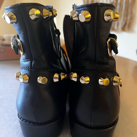 NEW Stuart Weitzman GoWest Studded Leather Ankle Boot, Black - Size 7.5 - Picture 6 of 8